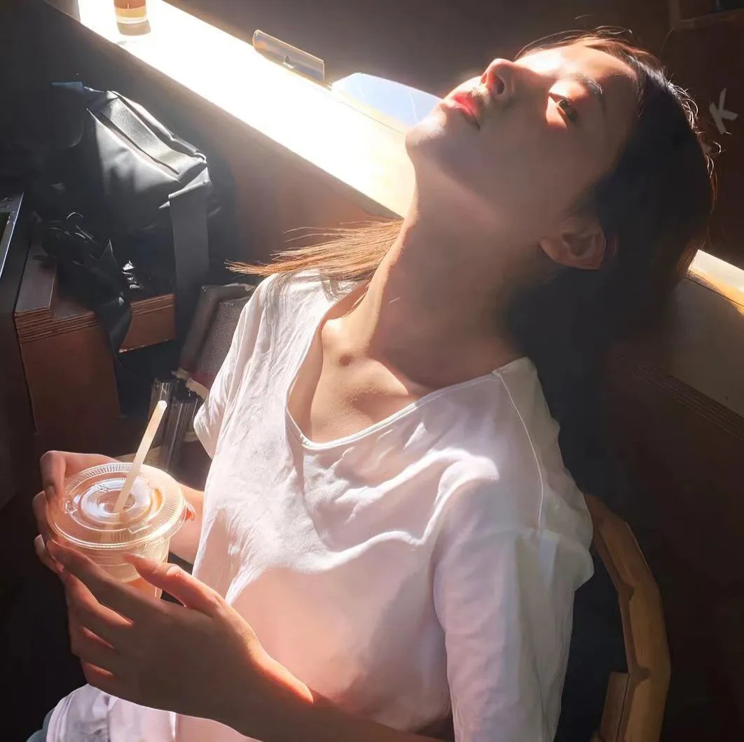 弄假成真 封面